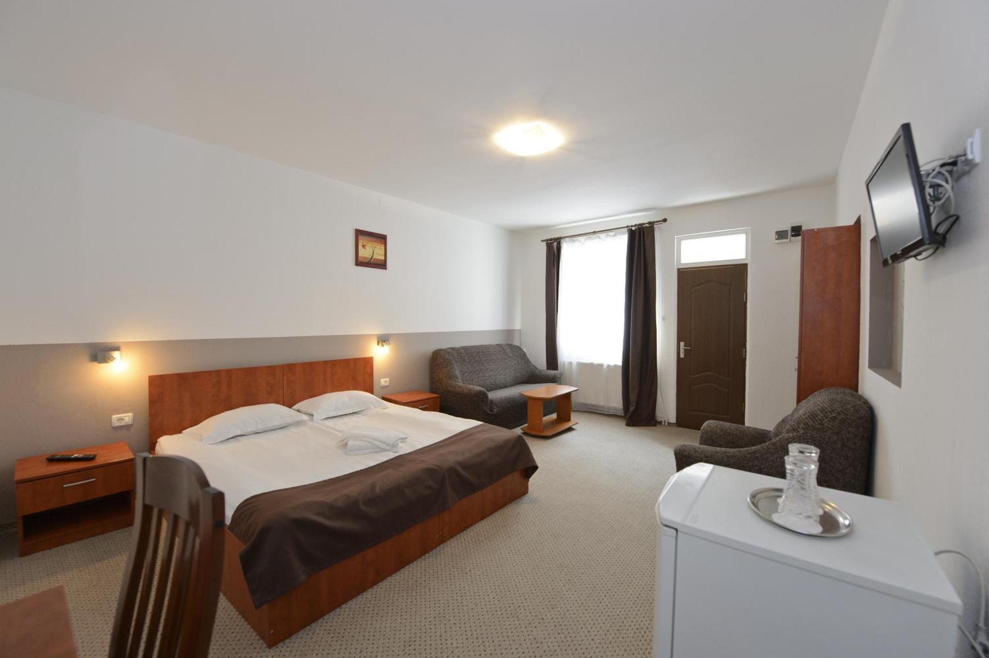 Residence Piata Sfatului Braşov Chambre photo