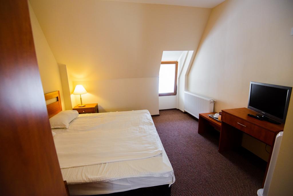 Residence Piata Sfatului Braşov Extérieur photo